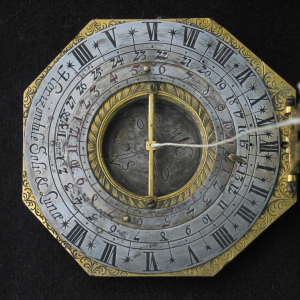 Reloj horizontal con reloj equinoccial
